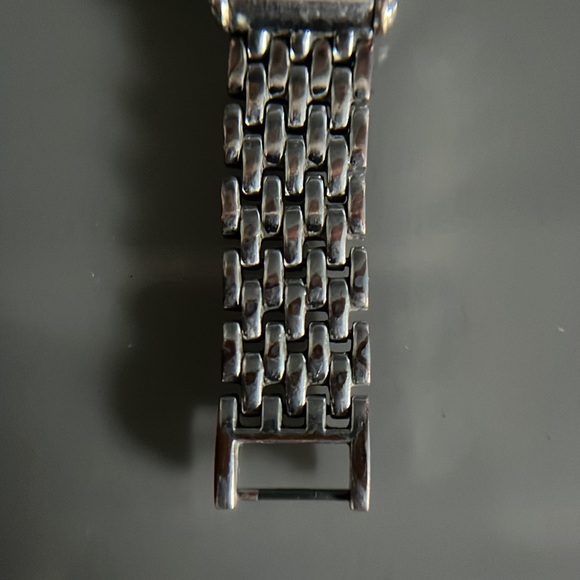 DMQ SilverTone Pave Bezel Round Dial Bling Ladies Watch - Picture 8 of 16